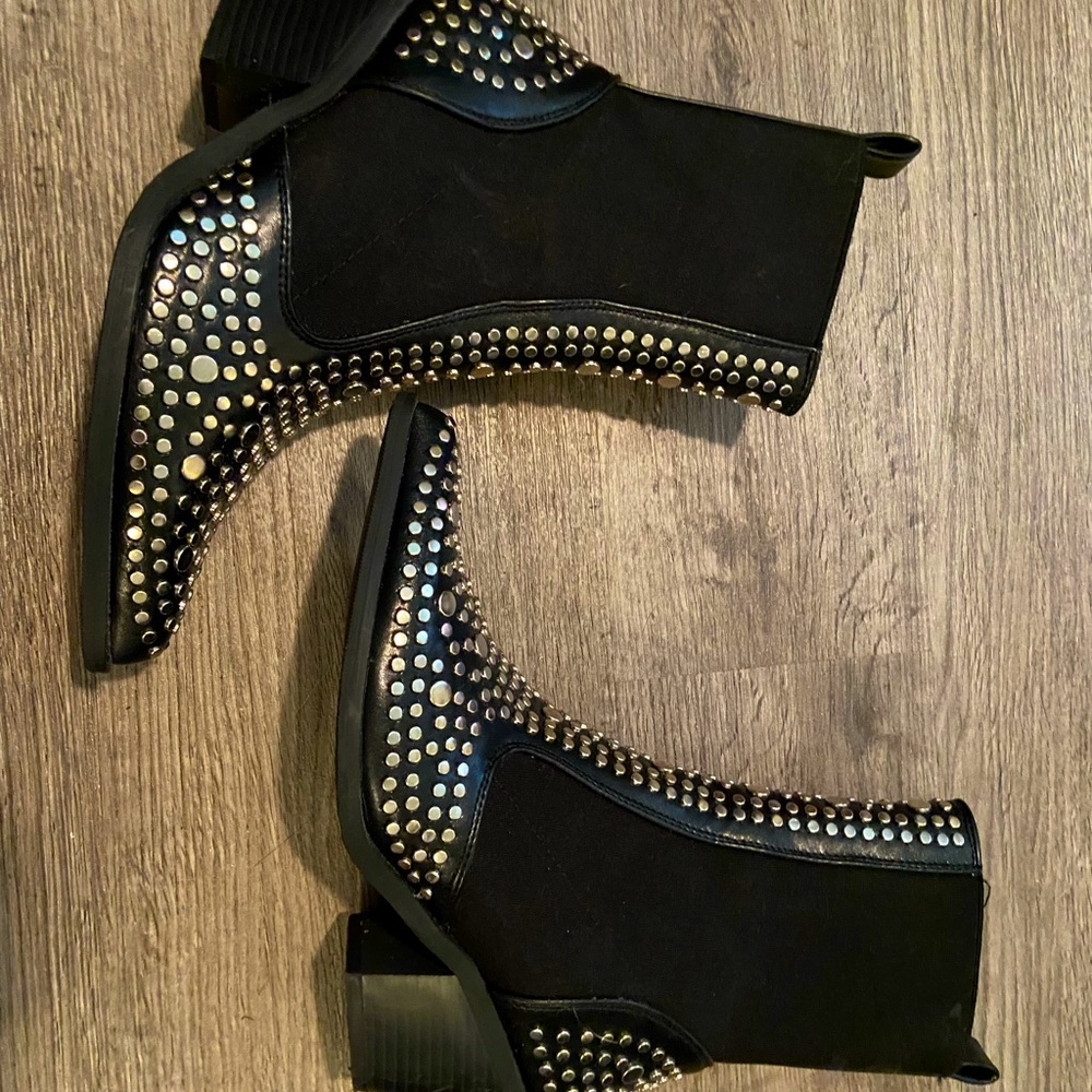 Studded heeled boots size 39